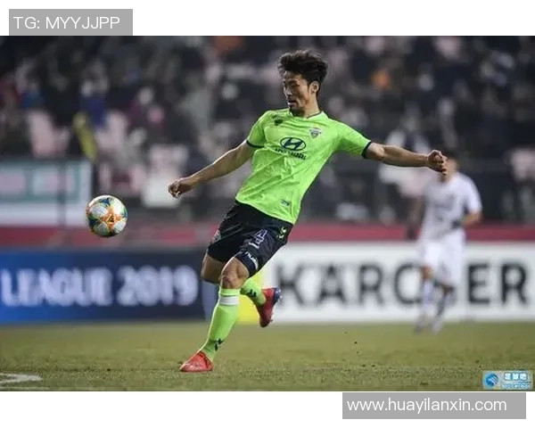 卢志强足球明星的崛起与成就探秘及其对中国足球的影响分析